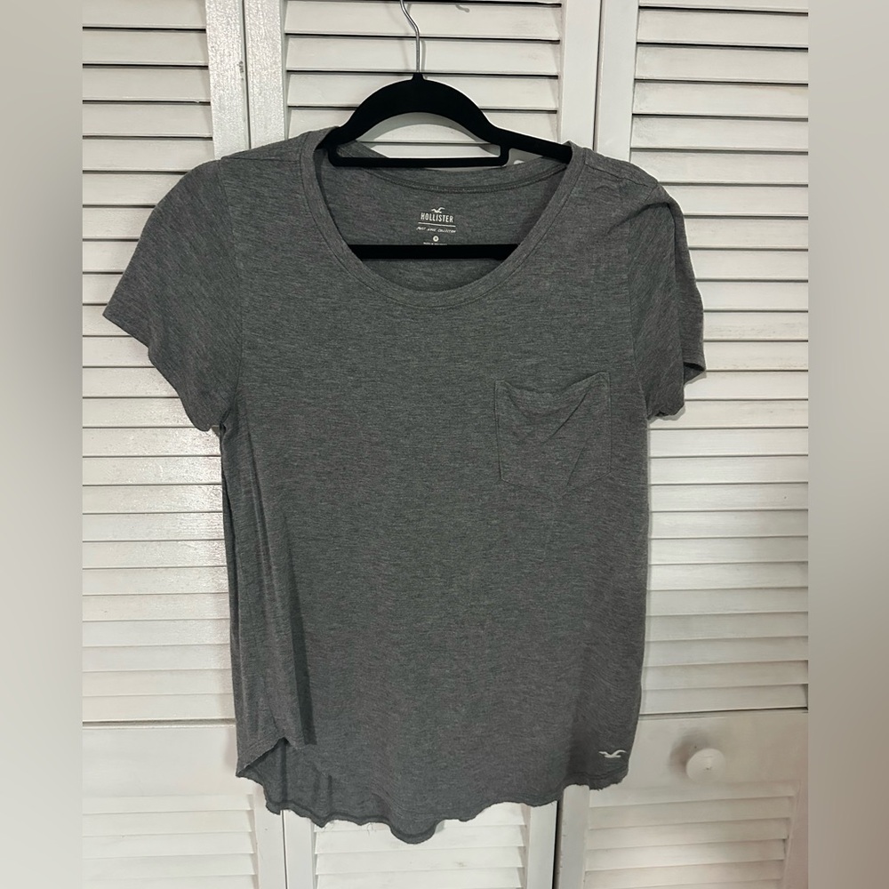 Hollister Gray Short Sleeve T-Shirt